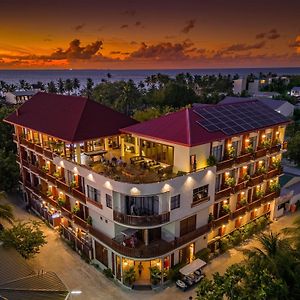 Araamu Hotels Maldives At Dhiffushi